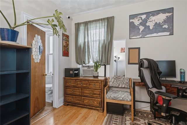 61 Douglas Avenue, Providence, RI 02908