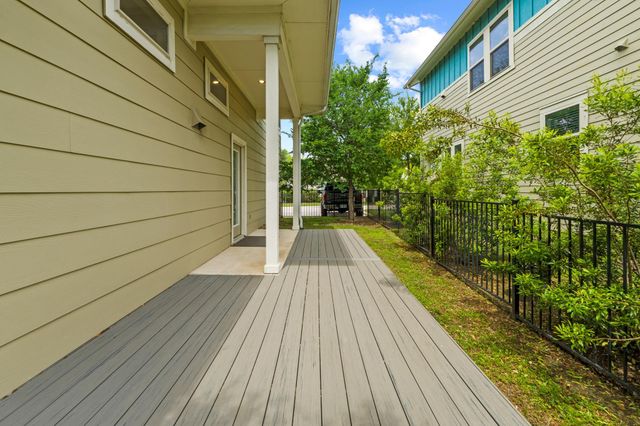 10513 Larue PASS 42, Austin, TX 78717