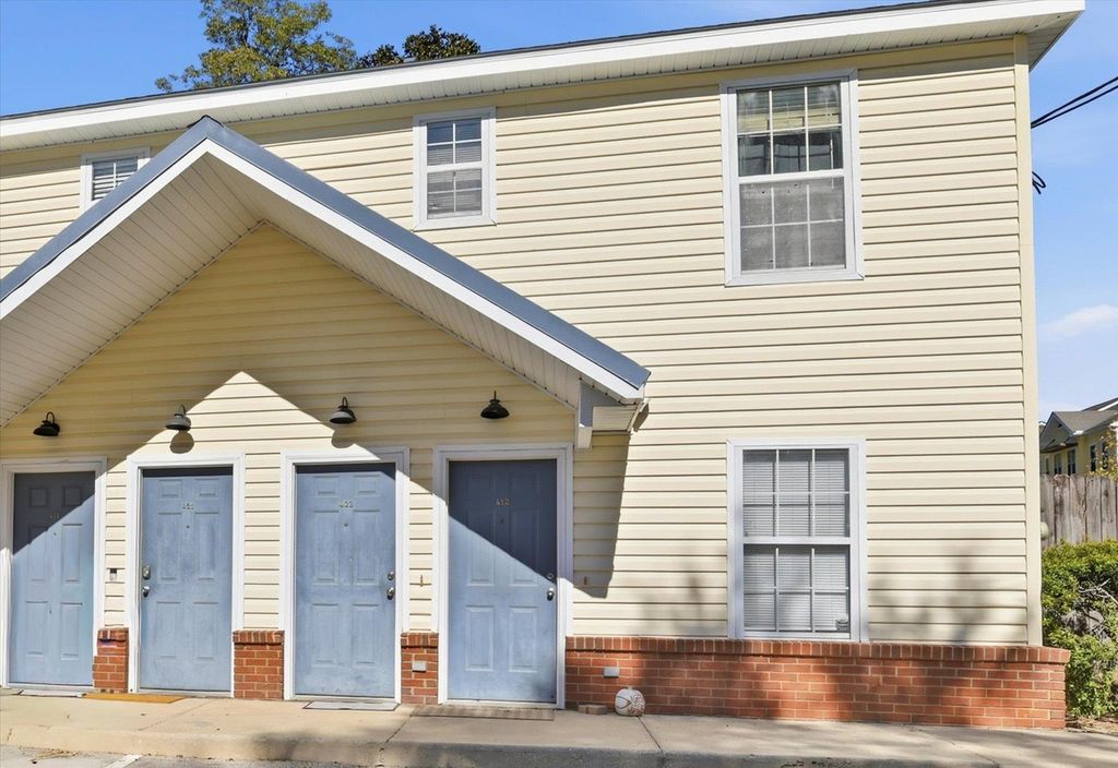 Image 1 of property listing at 990 W Brevard St Apt 421, Tallahassee, FL 32304