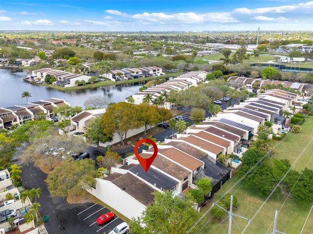 7825 SW 103rd Pl, Miami, FL 33173