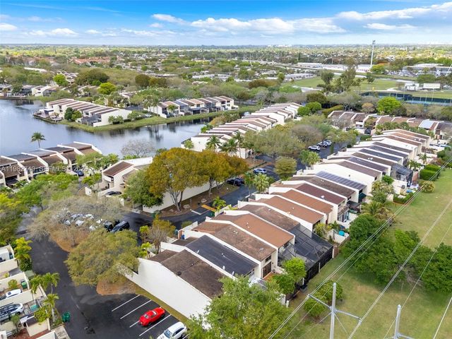 7825 SW 103rd Pl, Miami, FL 33173