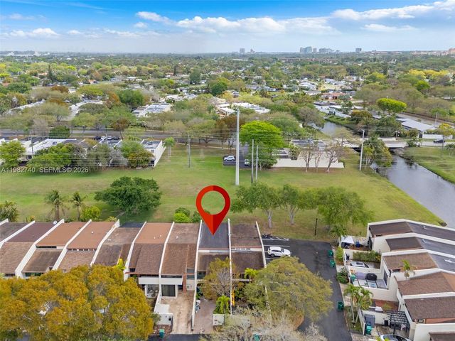 7825 SW 103rd Pl, Miami, FL 33173