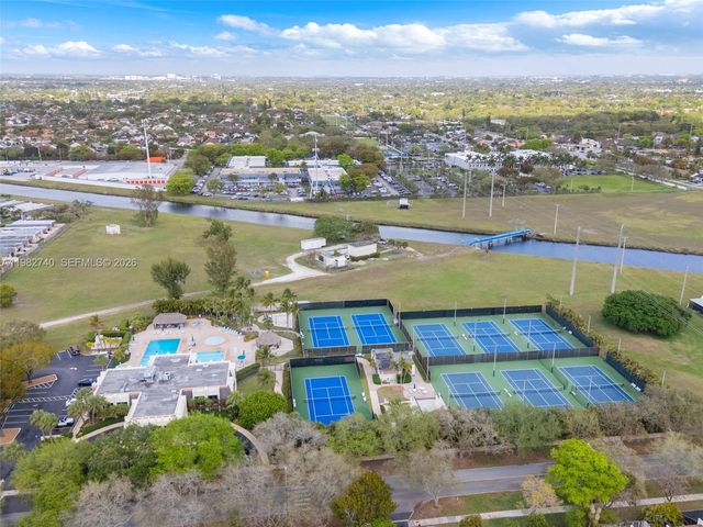 7825 SW 103rd Pl, Miami, FL 33173