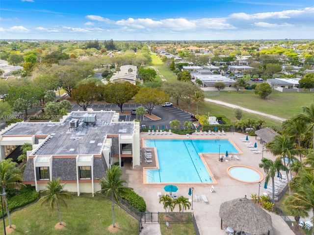 7825 SW 103rd Pl, Miami, FL 33173