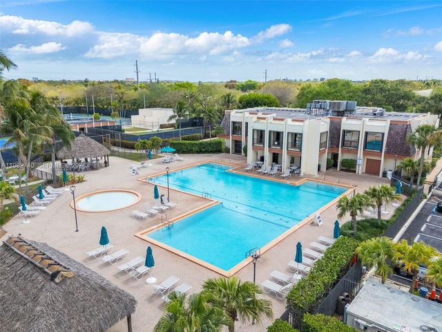 7825 SW 103rd Pl, Miami, FL 33173