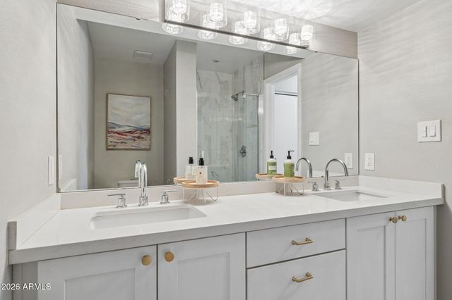 8342 E KEIM Drive, Scottsdale, AZ 85250
