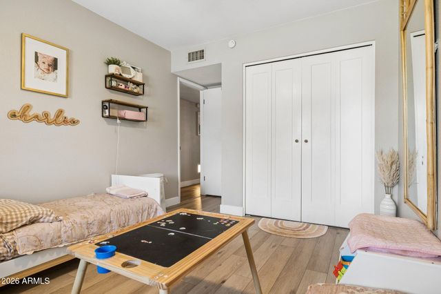 8342 E KEIM Drive, Scottsdale, AZ 85250