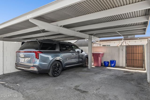 8342 E KEIM Drive, Scottsdale, AZ 85250