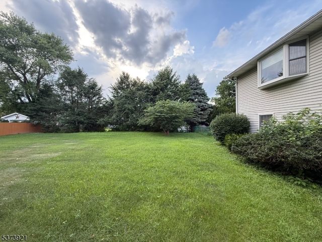 733 Franklin St, Belvidere Twp., NJ 07823