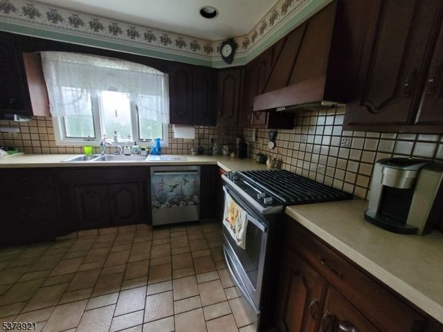 733 Franklin St, Belvidere Twp., NJ 07823