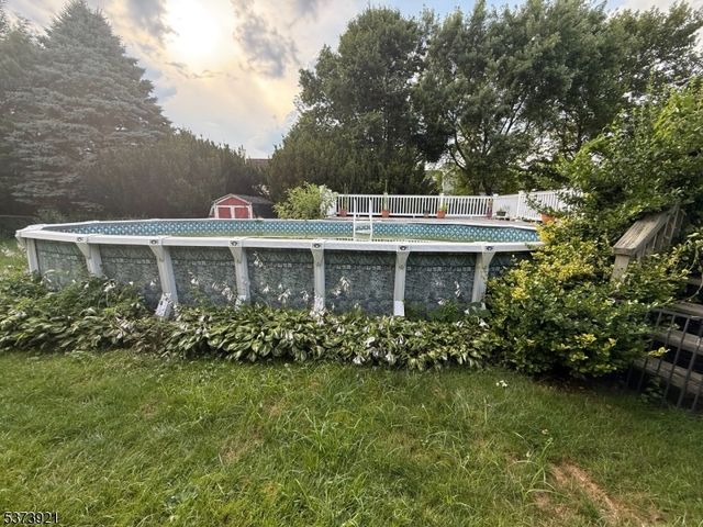733 Franklin St, Belvidere Twp., NJ 07823