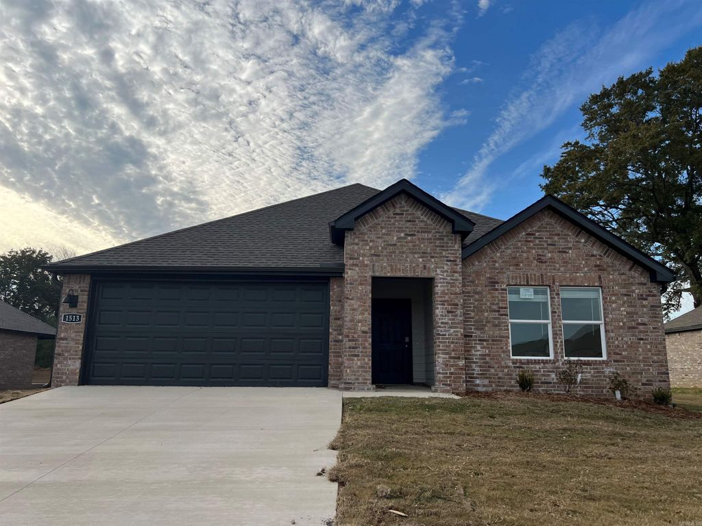 1513 Ridgefield Circle, Searcy, AR 72143
