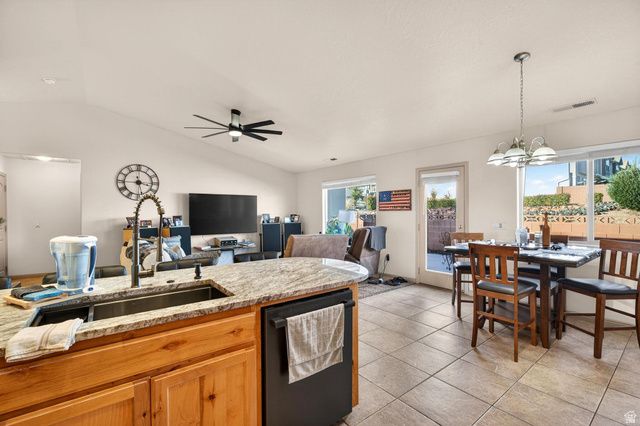 1269 E PINE VALLEY ST, Washington, UT 84780