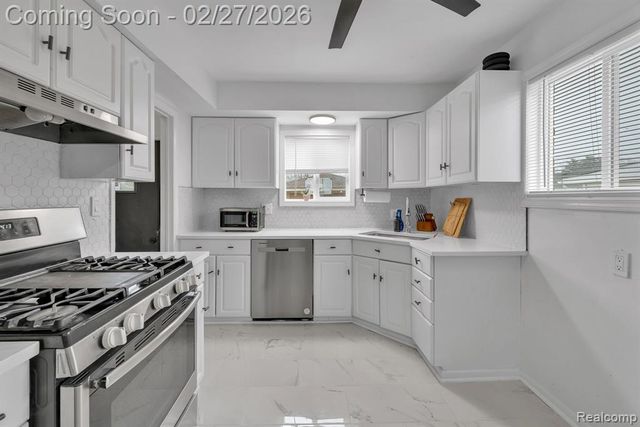 8281 Huron Street, Taylor, MI 48180