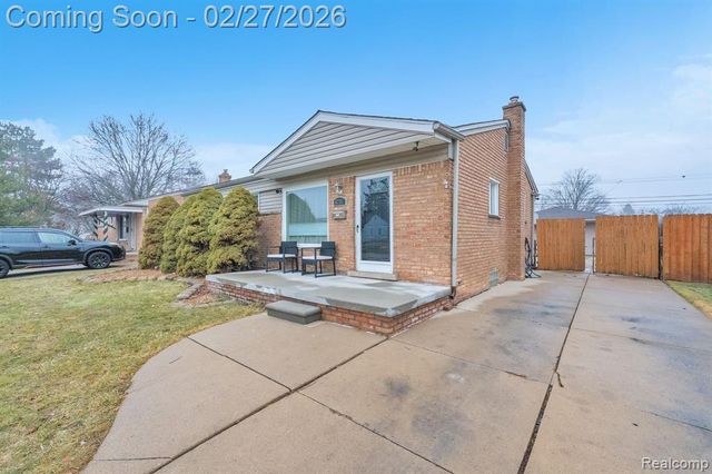 8281 Huron Street, Taylor, MI 48180