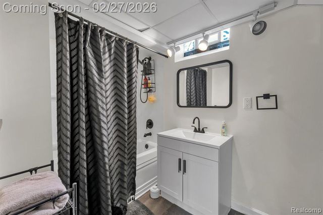 8281 Huron Street, Taylor, MI 48180