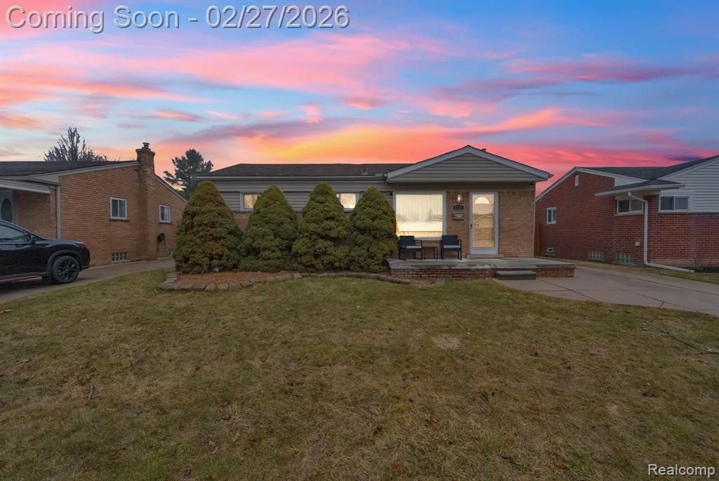 8281 Huron Street, Taylor, MI 48180