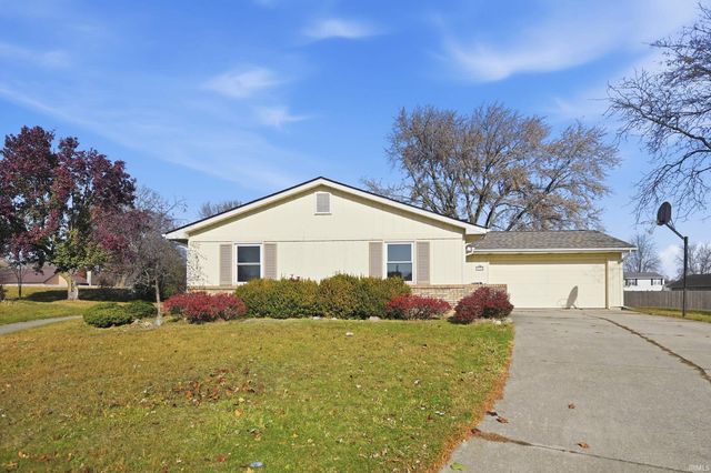3901 Ravenscliff Place, Fort Wayne, IN 46804