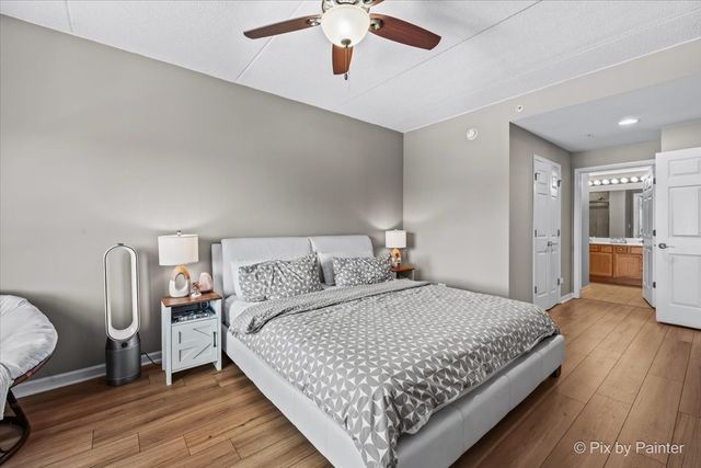 125 Lakeview Drive 403, Bloomingdale, IL 60108