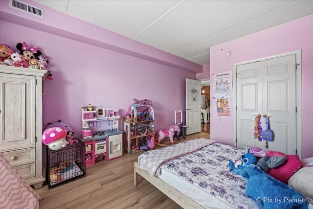 125 Lakeview Drive 403, Bloomingdale, IL 60108