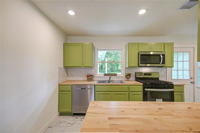 1319 Elm Street, Richmond, TX 77469