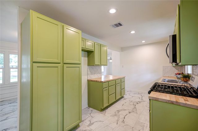 1319 Elm Street, Richmond, TX 77469