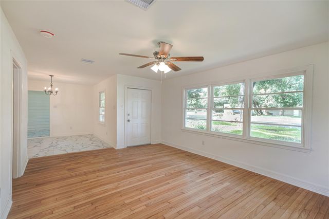1319 Elm Street, Richmond, TX 77469