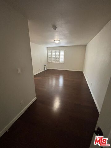 2600 W Picadilly Way, Anaheim, CA 92801