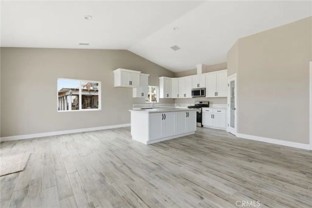 18660 Juniper St, Hesperia, CA 92345