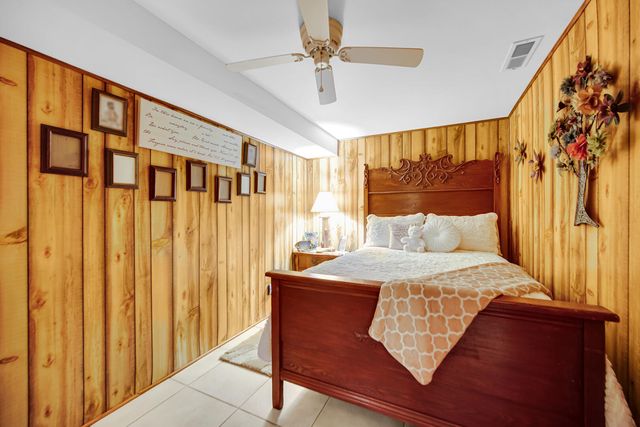 104 N Cummings Street, Union Mills, IN 46382