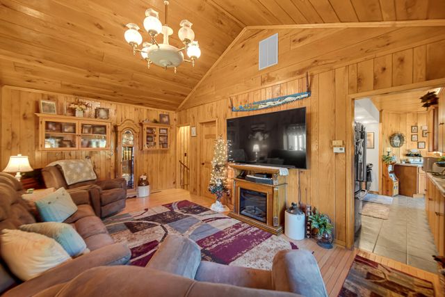 104 N Cummings Street, Union Mills, IN 46382