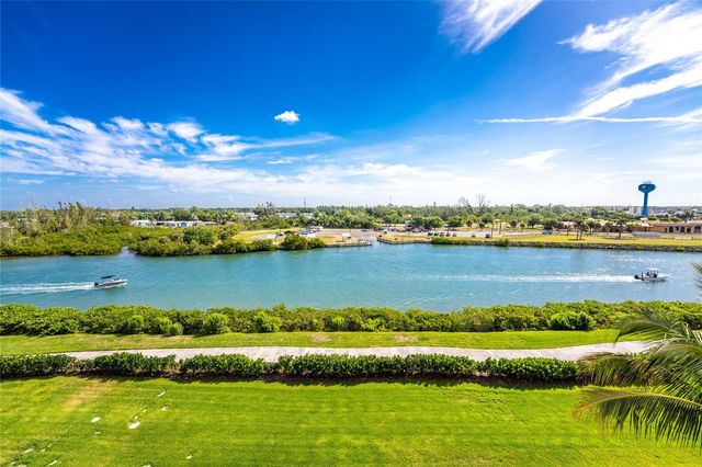 167 TAMPA AVENUE E 513, Venice, FL 34285