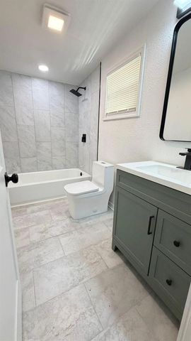 2506 E 12TH AVENUE, Tampa, FL 33605