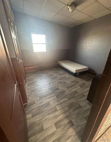 1348 Madison Avenue, Madison, IL 62060