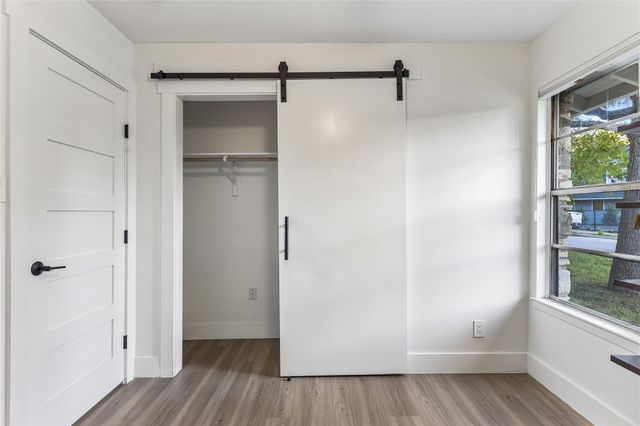 122 Havana ST, Austin, TX 78704