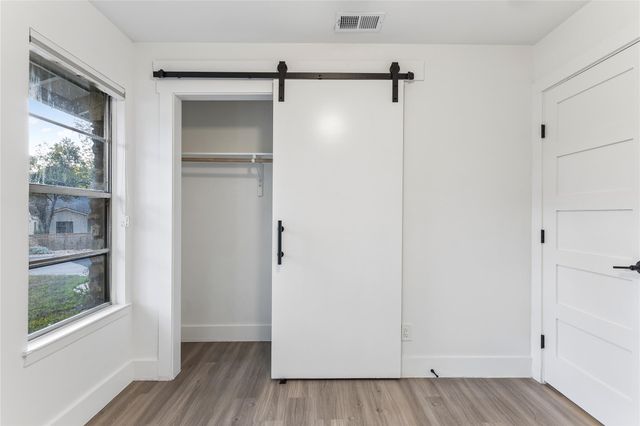 122 Havana ST, Austin, TX 78704