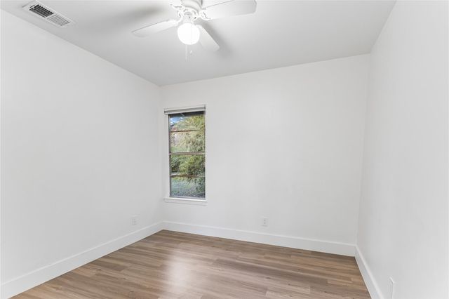 122 Havana ST, Austin, TX 78704