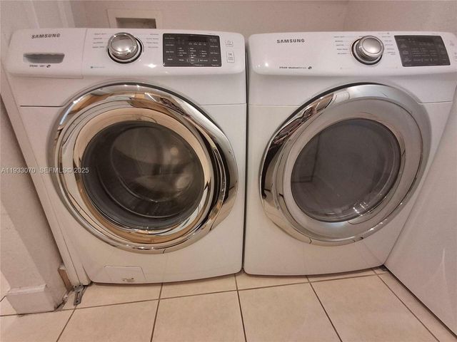 6001 SW 70th St 542, South Miami, FL 33143