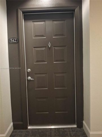 6001 SW 70th St 542, South Miami, FL 33143