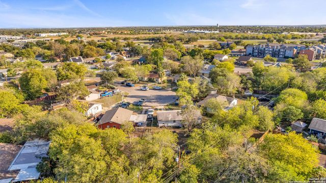 2722 Lagoon, San Antonio, TX 78224