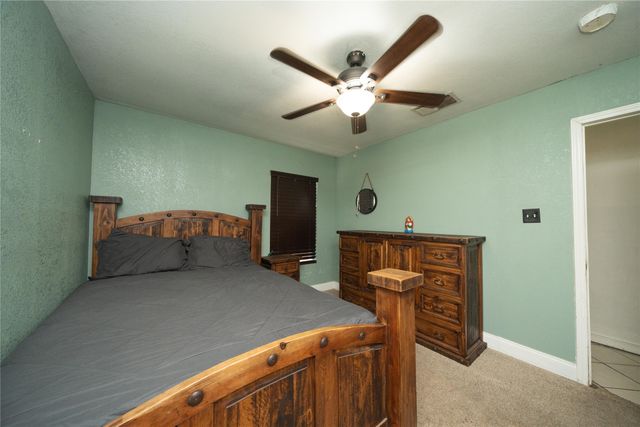 913 Russell Road, Everman, TX 76140