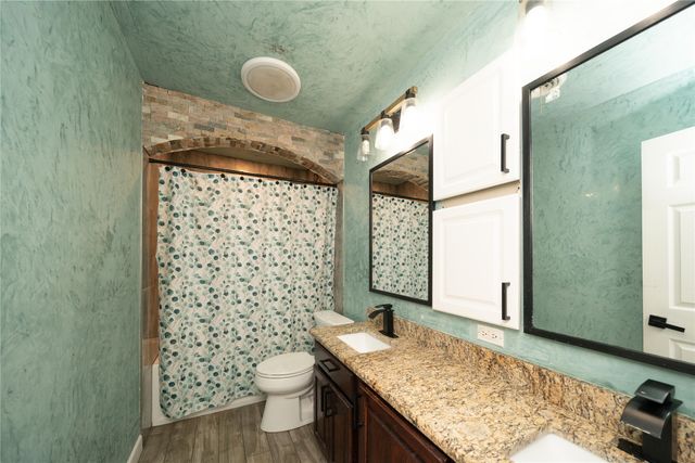 913 Russell Road, Everman, TX 76140