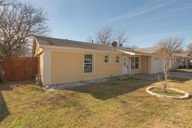 913 Russell Road, Everman, TX 76140