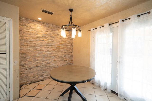 913 Russell Road, Everman, TX 76140