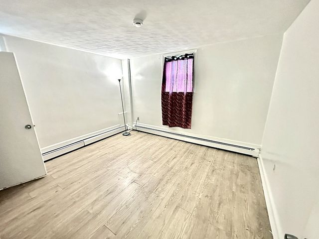 623 Cummins Hwy B, Boston, MA 02136