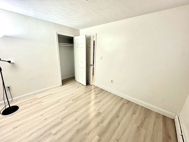 623 Cummins Hwy B, Boston, MA 02136