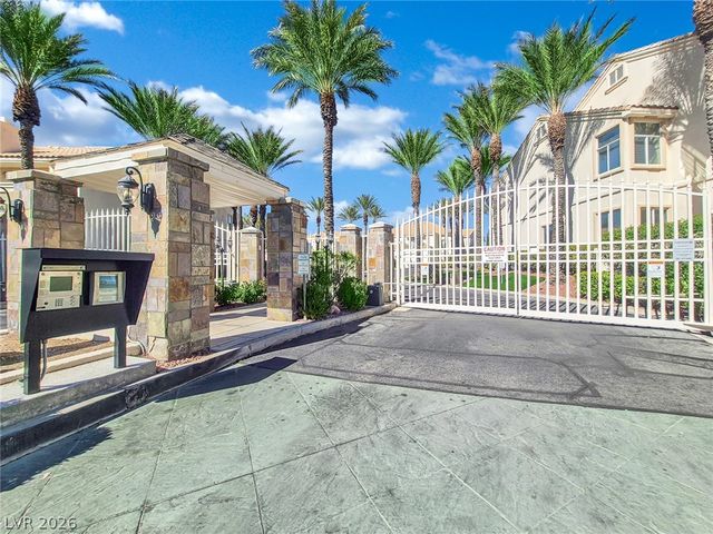 8736 Carlitas Joy Court, Las Vegas, NV 89117