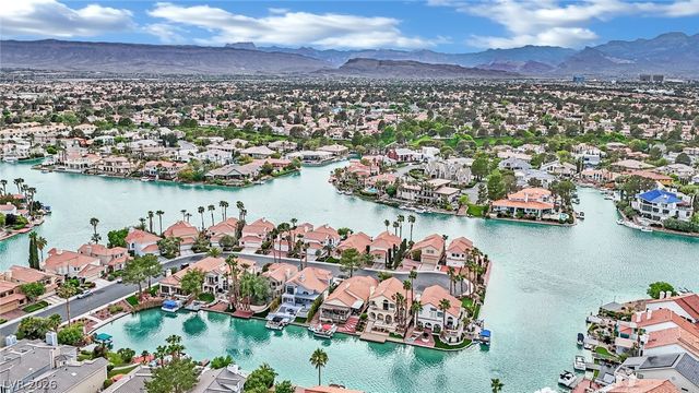 8736 Carlitas Joy Court, Las Vegas, NV 89117