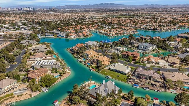 8736 Carlitas Joy Court, Las Vegas, NV 89117