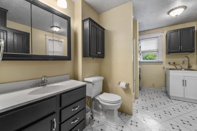 178 Alexander Alley, Columbus, OH 43206